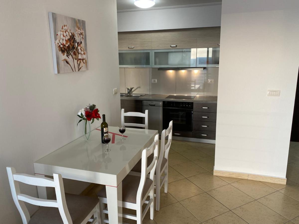 Apartment With Huge Sea View Balcony Σαράντα Εξωτερικό φωτογραφία